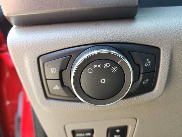 Used 2016 Red Ford XLT image 24