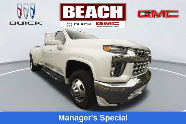 White (Iridescent Pearl Tricoat) 2020 Chevrolet Silverado 3500HD LTZ Crew Cab 4WD Pickup Truck Four-Wheel Drive Automatic
