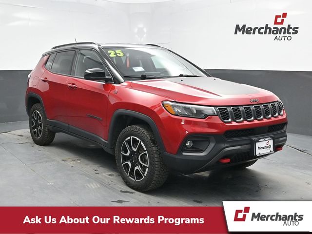 Red Hot Pearlcoat 2025 Jeep Compass Trailhawk 4WD SUV / Crossover Four-Wheel Drive 8-Speed Automatic