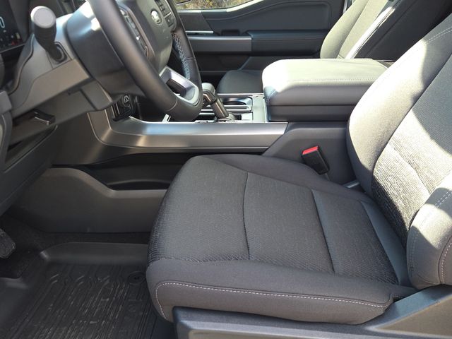 New 2026 White Ford XLT image 19