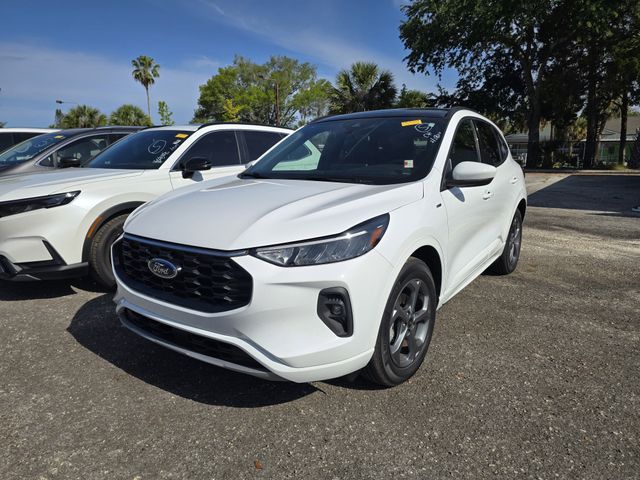 2023 Ford Escape Hybrid ST-Line Select AWD