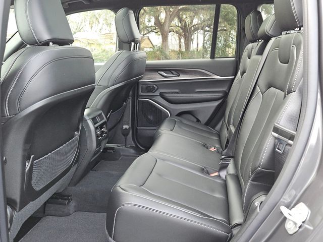 2026 Jeep Grand Cherokee Limited 4x2