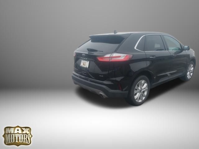 2022 Ford Edge Titanium 3