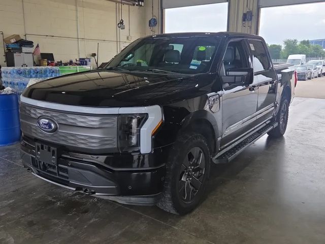 2022 Ford F-150 Lightning Lariat SuperCrew AWD