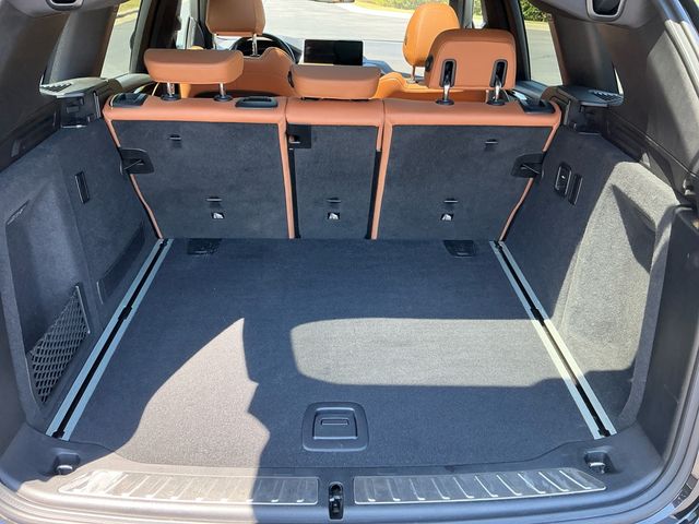 BMWX318