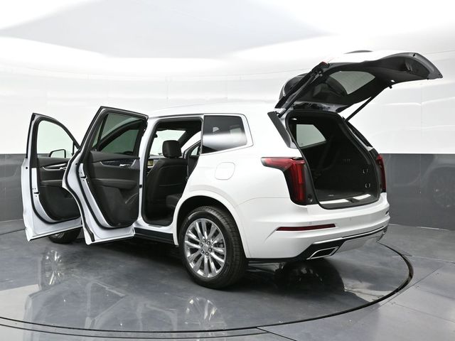 2025 Cadillac XT6 Premium Luxury photo