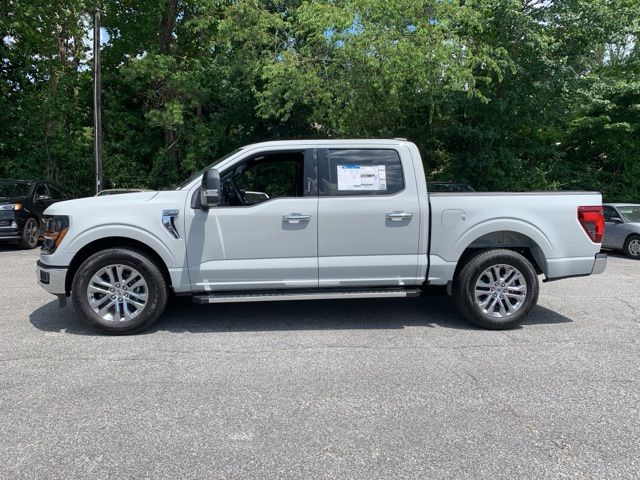 2024 Ford F-150 XLT 2