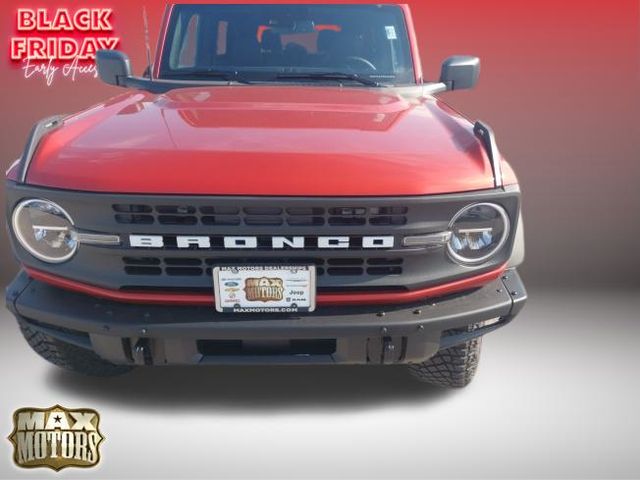 2024 Ford Bronco Black Diamond 4