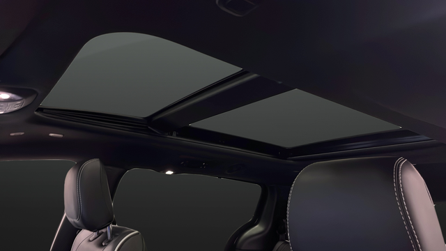 New 2027 Diamond Black Crystal Pearlcoat Chrysler Limited image 12