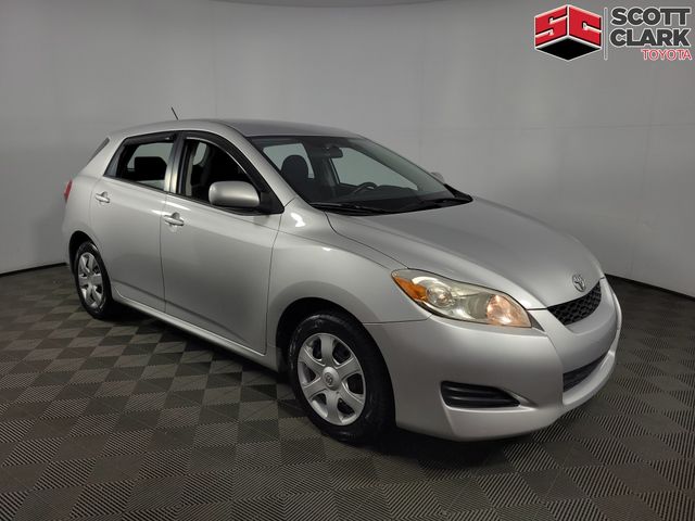 Classic Silver Metallic 2009 Toyota Matrix Hatchback Front-Wheel Drive 4-Speed Automatic