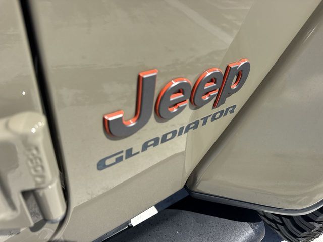 2020 Jeep Gladiator - $35,788