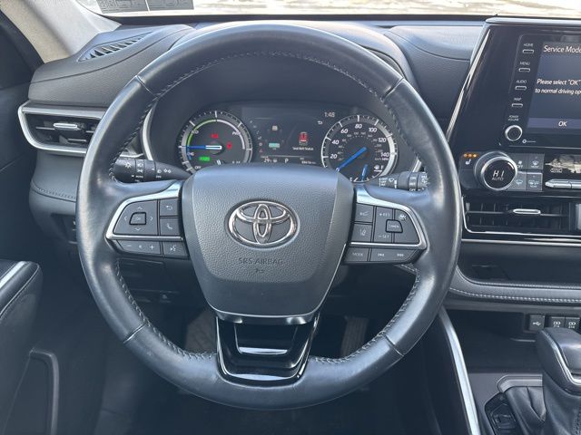 used 2021 Toyota Highlander Hybrid car, priced at $29,699