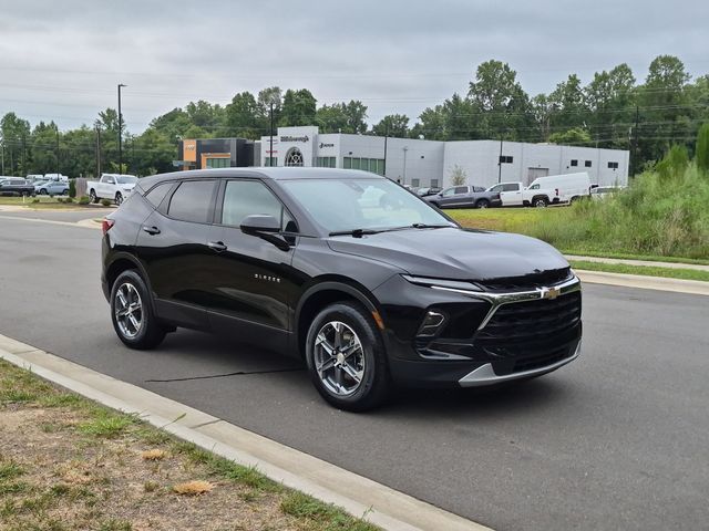 Used 2025 Black Chevrolet LT image 15