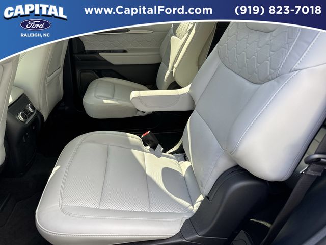 Used 2025 White Ford Platinum image 18