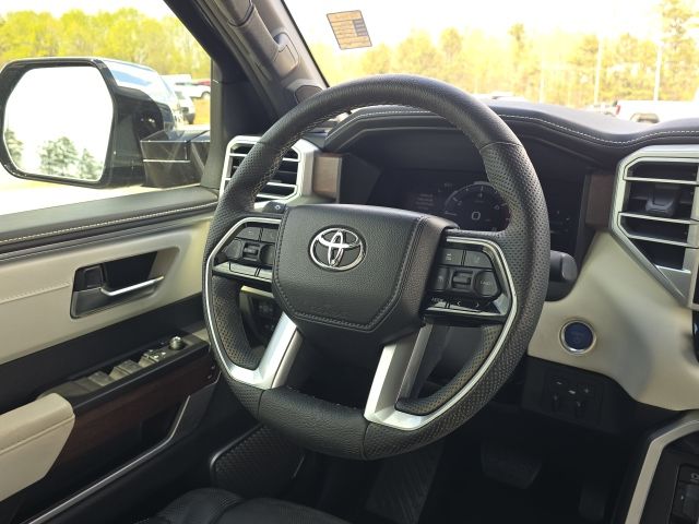 2022 Toyota Tundra Hybrid Capstone:168720A