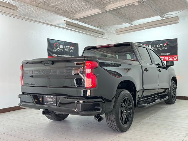 View vehicle photo 6