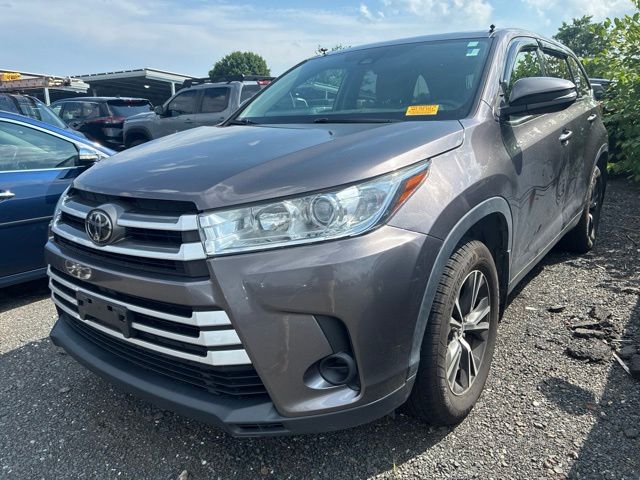 2019 Toyota Highlander LE