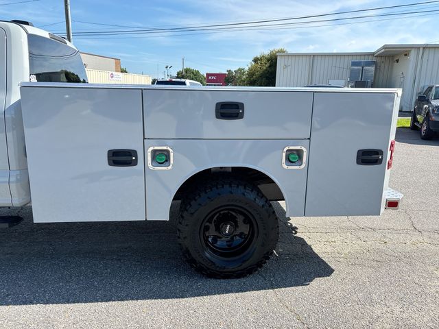 New 2025 Avalanche Ford F-350® XLT image 8