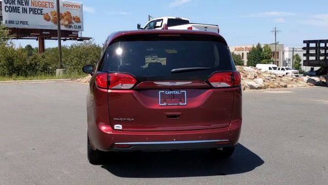 Used 2018 Red Chrysler Touring Plus image 3