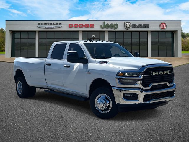 2026 RAM 3500 Tradesman Crew Cab LB DRW 4WD