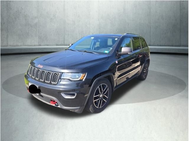 Diamond Black Crystal Pearlcoat 2018 Jeep Grand Cherokee SUV / Crossover Four-Wheel Drive 8-Speed Automatic