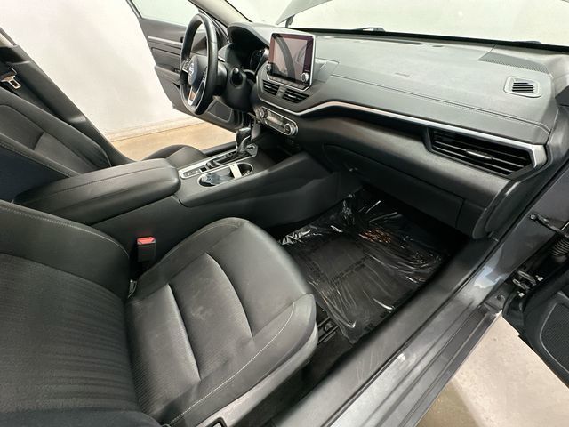 2019 Nissan Altima 2.5 SV Gray at Klick Lewis Buick Chevrolet