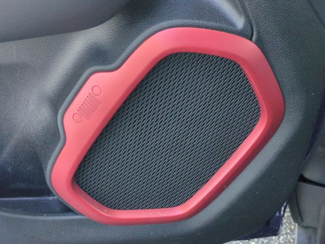 Used 2017 Blue Jeep Trailhawk image 15