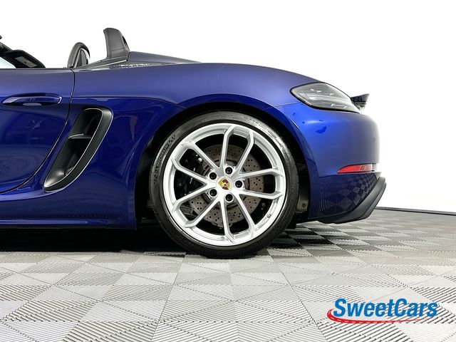2023 Porsche 718 Spyder