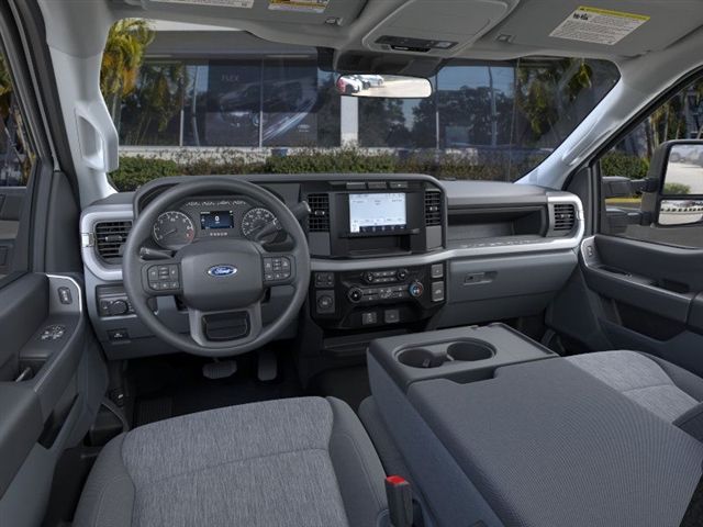 2024 Ford F-350SD XL photo