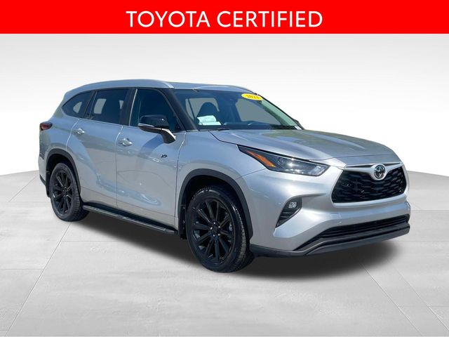 Celestial Silver Metallic 2023 Toyota Highlander XLE AWD SUV / Crossover All-Wheel Drive 8-Speed Automatic