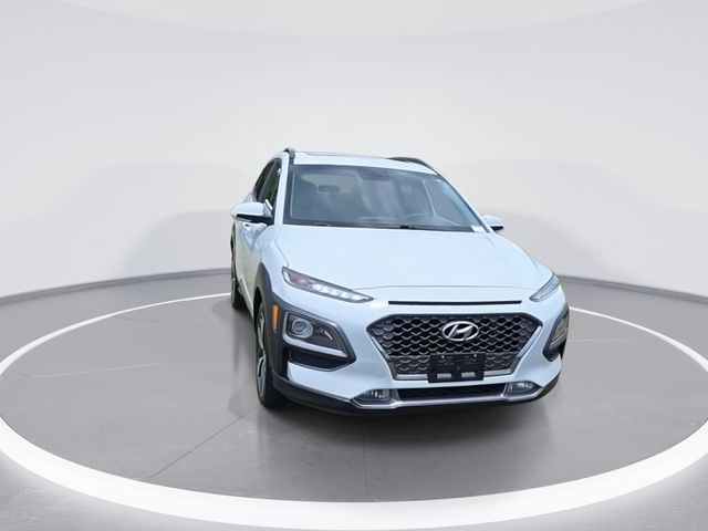 Used 2018 White Hyundai Limited image 3
