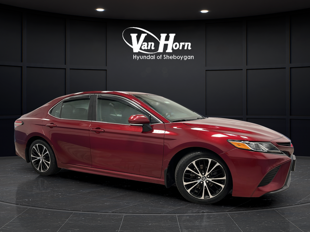  2018 Toyota Camry LE   