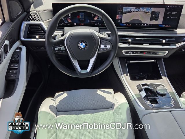 Used 2025 Blue BMW sDrive40i image 7