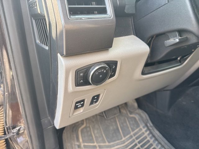 Used 2018 Red Ford XLT image 15