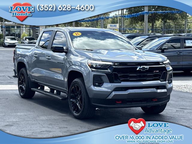 Sterling Gray Metallic 2025 Chevrolet Colorado Pickup Truck Four-Wheel Drive 8-Speed Automatic