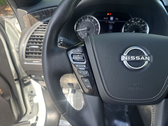 Used 2023 White Nissan Platinum image 19