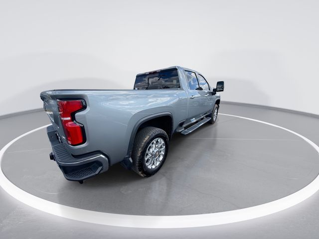 Used 2025 Gray Chevrolet LTZ image 8