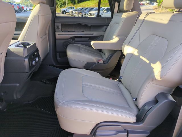 Used 2021 White Ford Limited image 30
