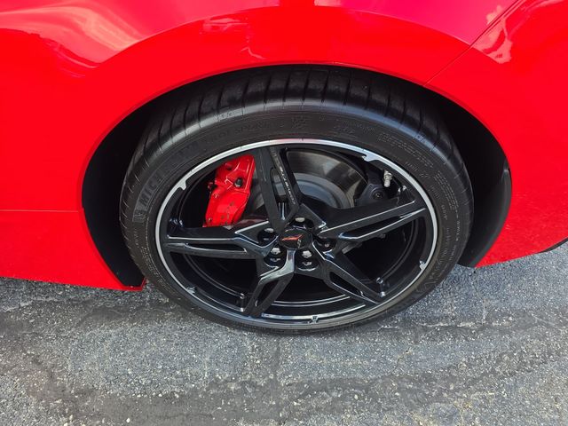 Used 2020 Red Chevrolet Stingray image 31