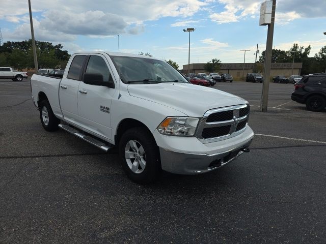 2013 RAM 1500 Blanco (Bright White Clearcoat) Camioneta Todo terreno 6 velocidades Automática