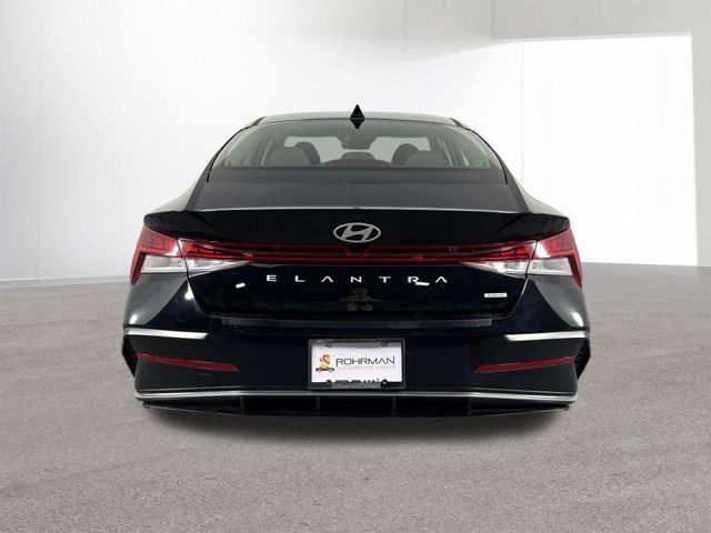 New 2025 Hyundai Elantra Hybrid For Sale in Indianapolis, IN