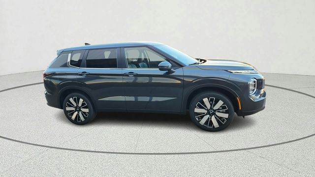 2025 Mitsubishi Outlander