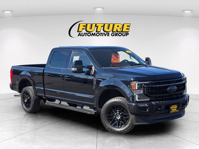 2022 Ford F-250 Super Duty Lariat Crew Cab 4WD
