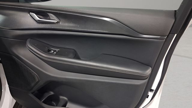Used 2025 Jeep Grand Cherokee SUV