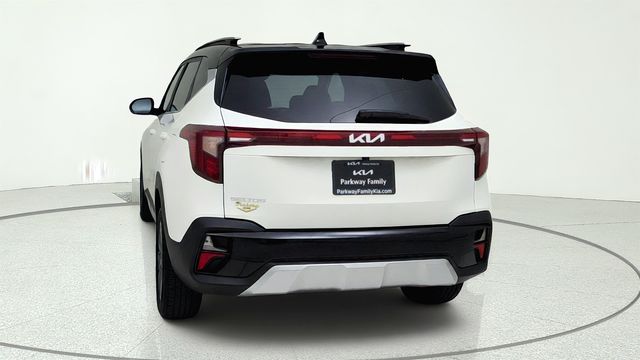 2024 Kia Seltos S White at Joe Myers Mazda Kia