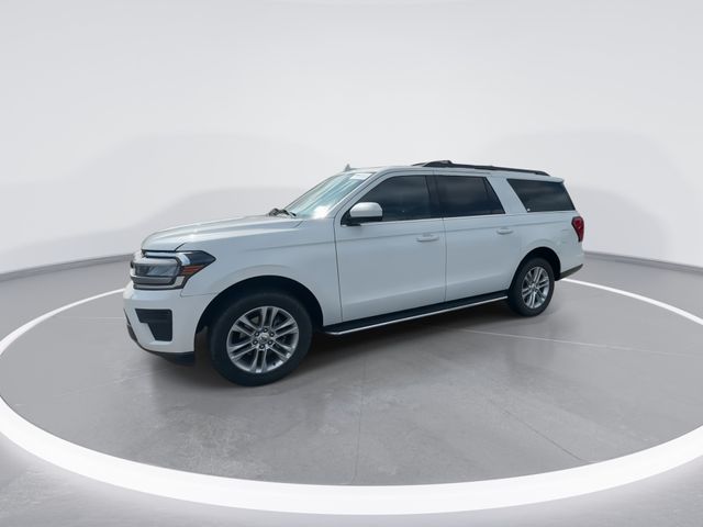 Used 2023 White Ford XLT image 3