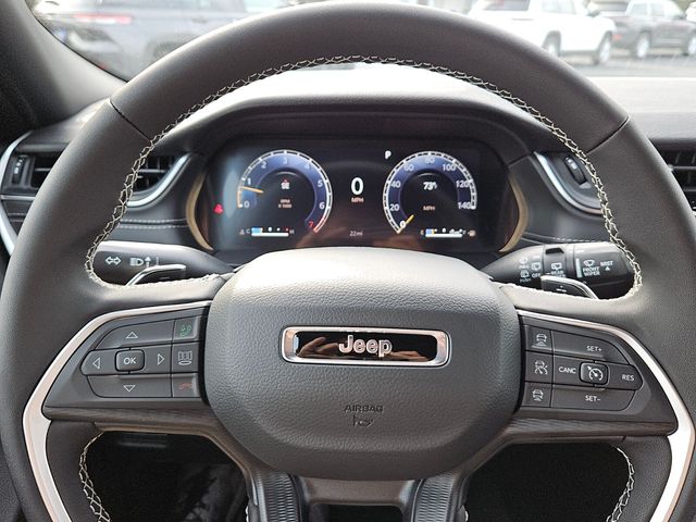 2026 Jeep Grand Cherokee L Laredo 4x4