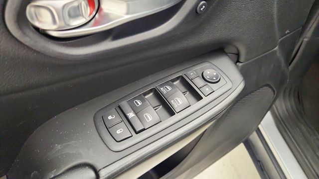 2014 Jeep Cherokee Limited Silver at Autostrade