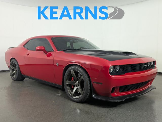 Redline Red Tricoat Pearl 2016 Dodge Challenger Coupe Rear-Wheel Drive 8-Speed Automatic