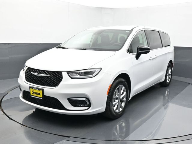 2024 Chrysler Pacifica Touring L AWD